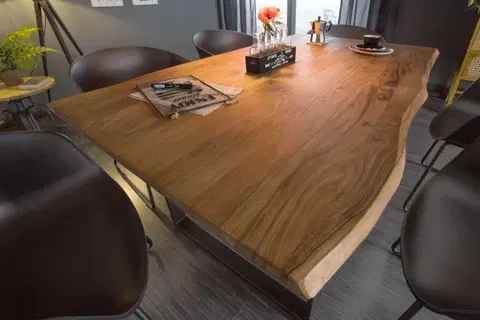 Designové a luxusní jídelní stoly Estila Stylový jídelní stůl Mammut 140cm z masivu