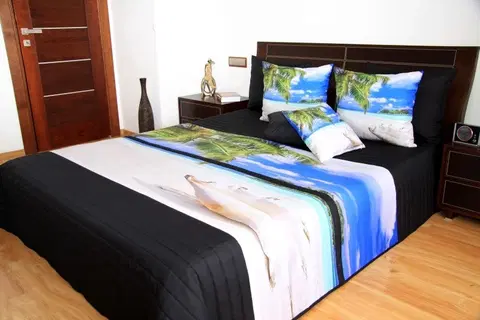 Přehozy na postel 3D s barevným potiskem Béžovo černé přehozy na postel s motivem pláže
